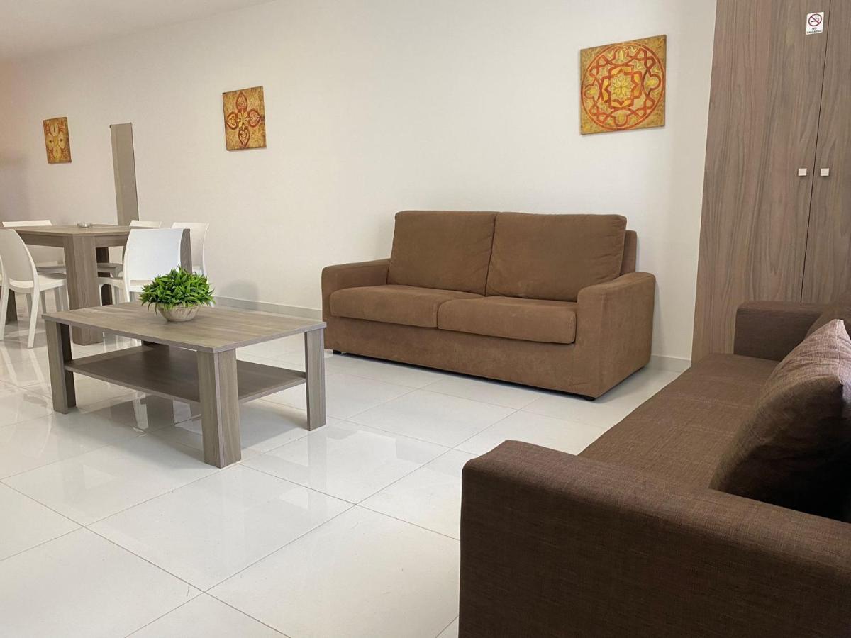Sunrise Court Appartement Marsaskala Buitenkant foto